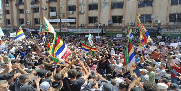 جبل العرب يستعيد مشعل ثورة 2011م’’الحرية أكبر من منصب رئيس‘‘!